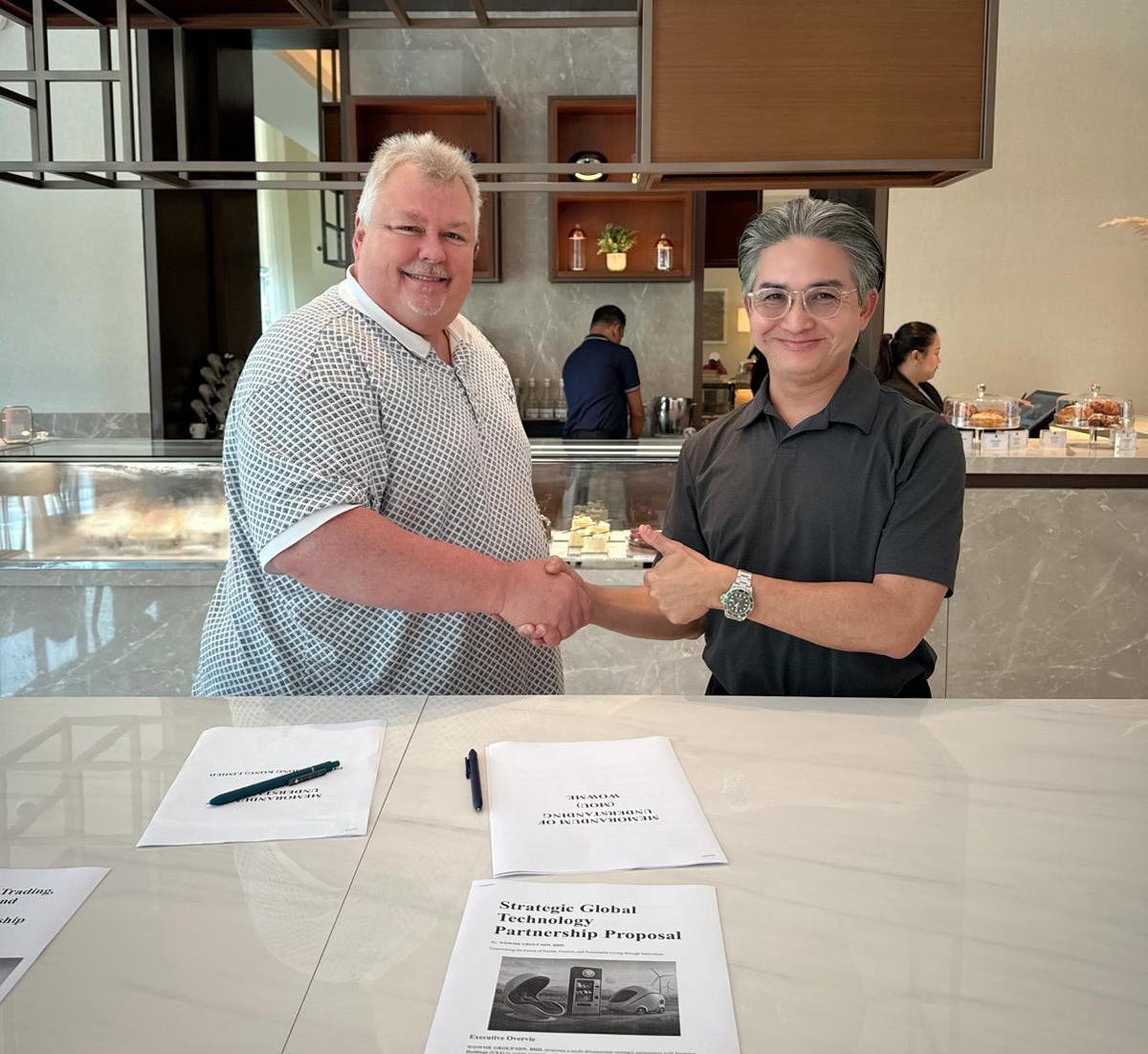 Golden Throne client photo 4